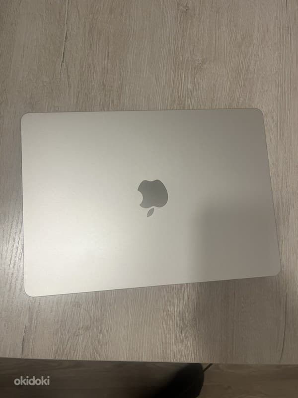 MacBook Air M2 8 256GB 6