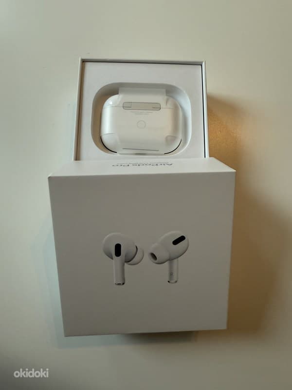 Apple AirPods Pro (MagSafe) 4
