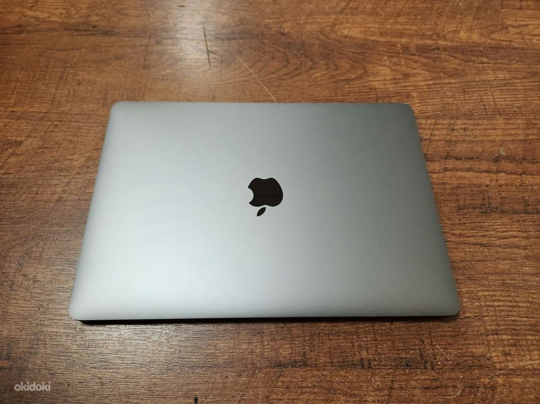 MacBook Pro 13’’ 2017 i5,8,256 3