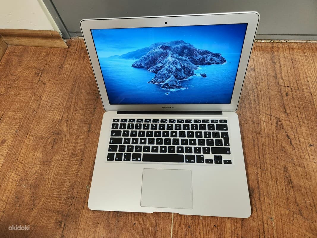 Macbook Air 13 :2015, i5,4GB,128GB