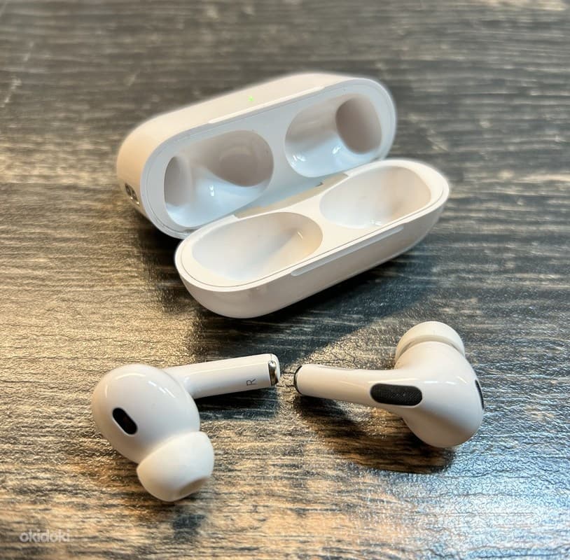 Apple AirPods PRO 2 (Replica) 4