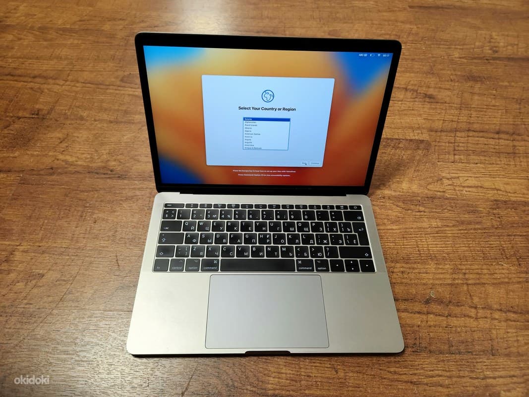 MacBook Pro 13’’ 2017 i5,8,256