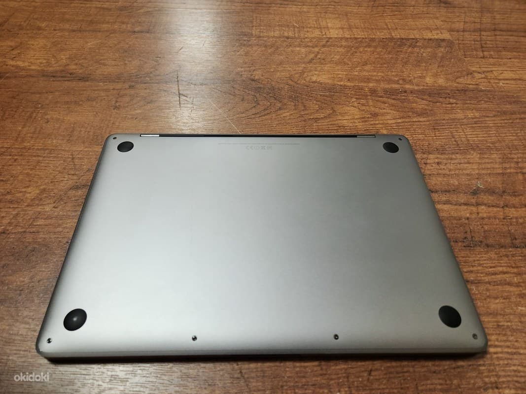 MacBook Pro 13’’ 2017 i5,8,256 4