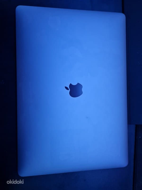 Macbook PRO 2017 15" 1TB SSD, i7 2.9ghz, radeon pro 560, spa 4