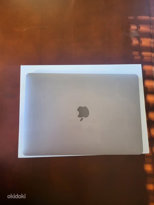 MacBook Pro 13 - 2020 - Intel Core i5 8GB 256GB + Touch Bar 3