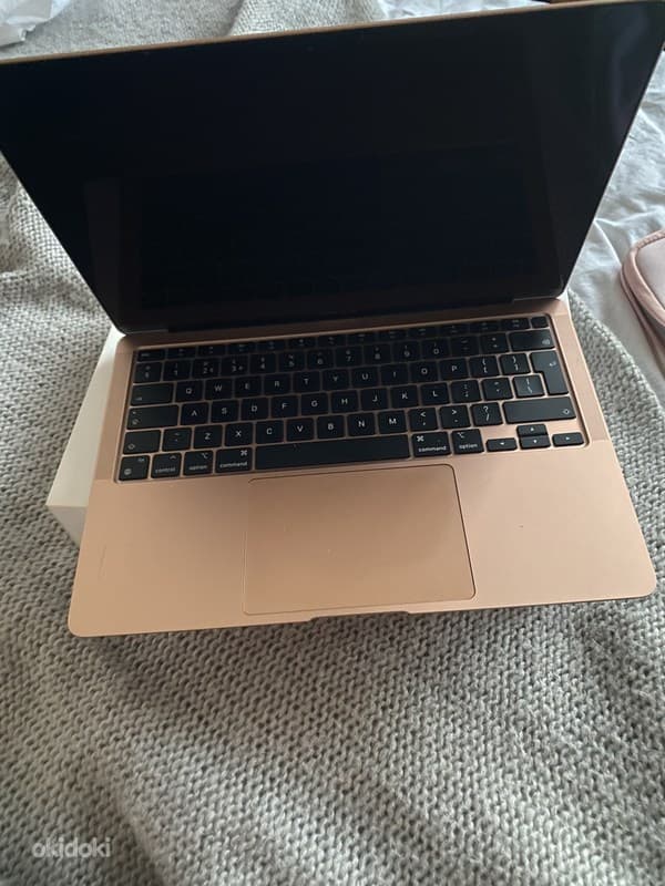 13-inch Mac Book Air with Apple M1 chip 5
