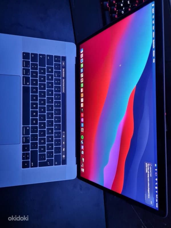 Macbook PRO 2017 15" 1TB SSD, i7 2.9ghz, radeon pro 560, spa 3