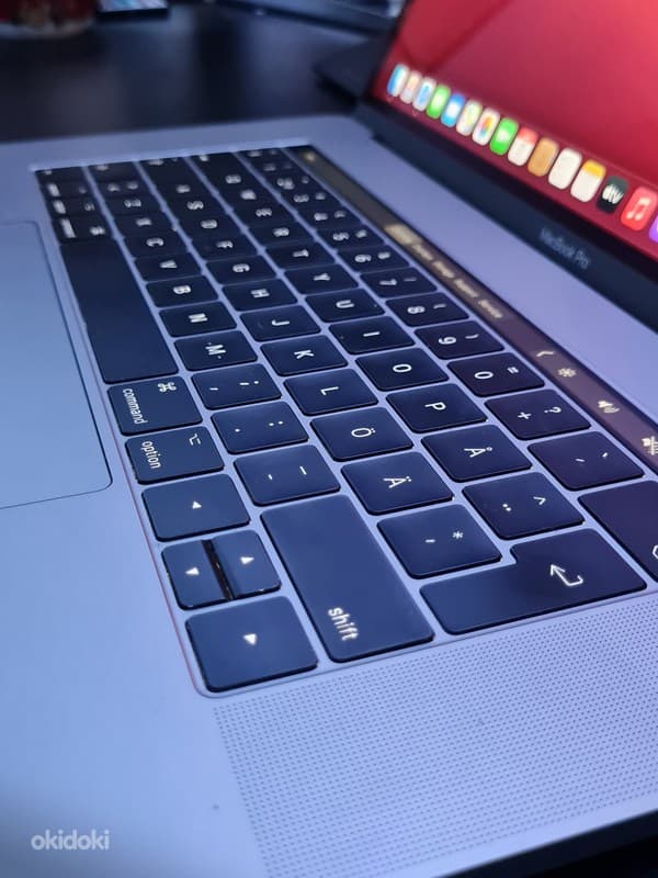 Macbook PRO 2017 15" 1TB SSD, i7 2.9ghz, radeon pro 560, spa 6