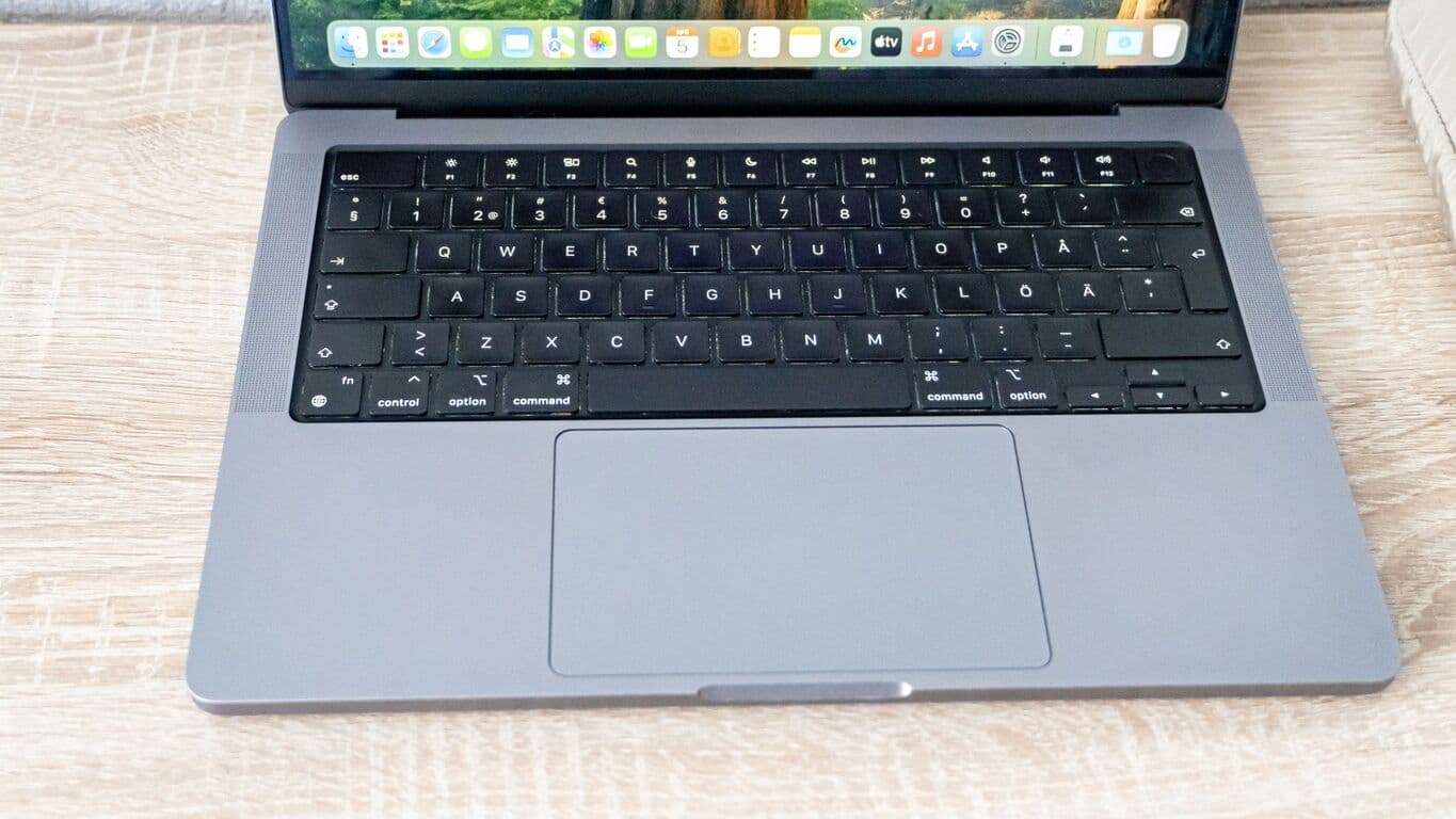 Apple MacBook Pro 14-inch 2021 M1 16/512GB 4